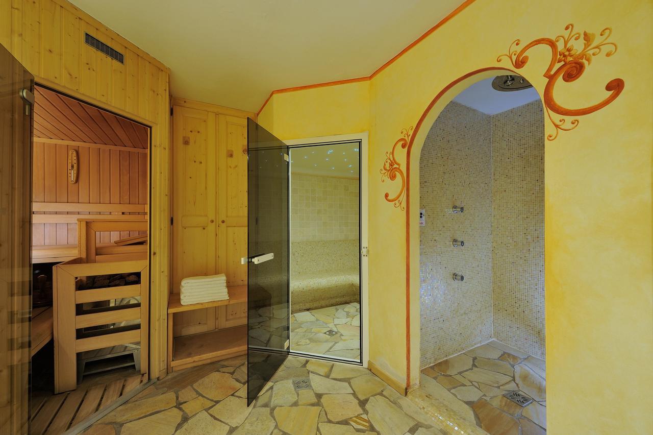 Chalet Dei Pini Aparthotel Madonna Εξωτερικό φωτογραφία