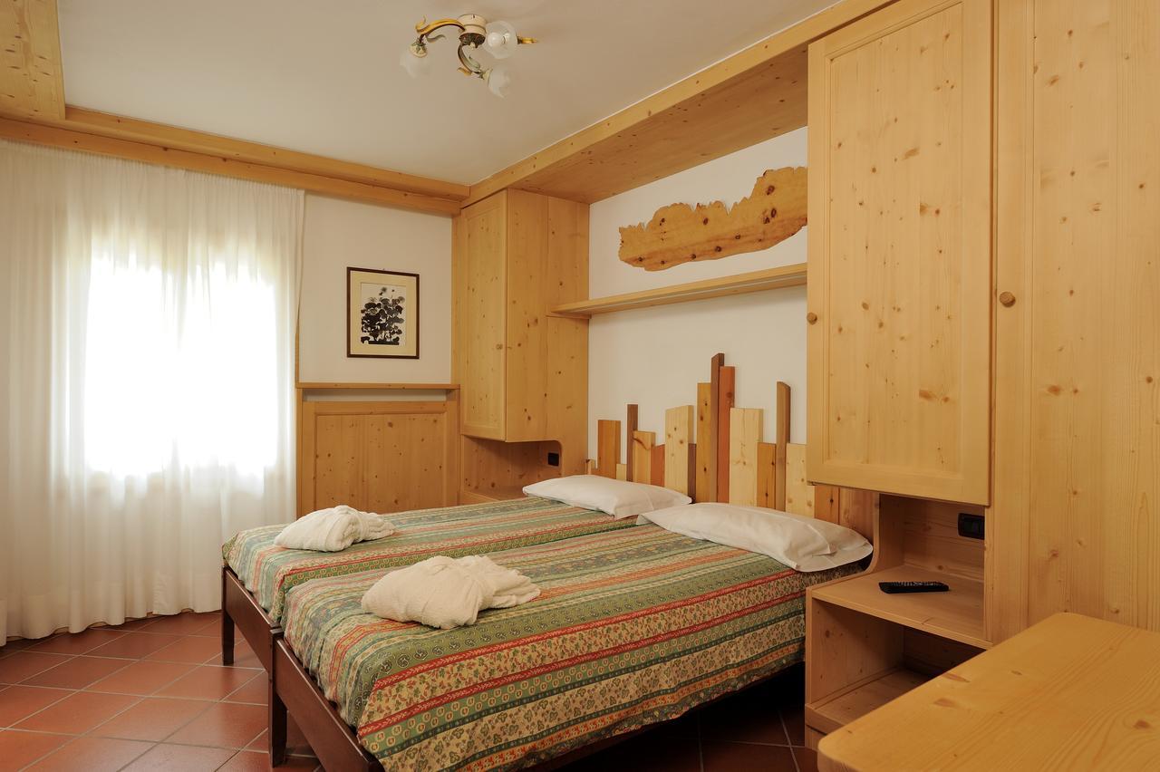 Chalet Dei Pini Aparthotel Madonna Εξωτερικό φωτογραφία