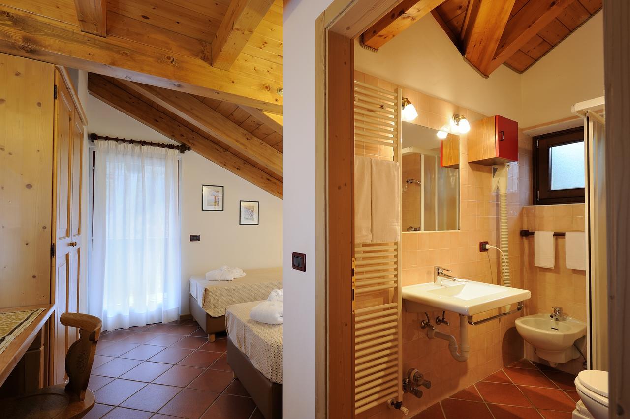 Chalet Dei Pini Aparthotel Madonna Εξωτερικό φωτογραφία