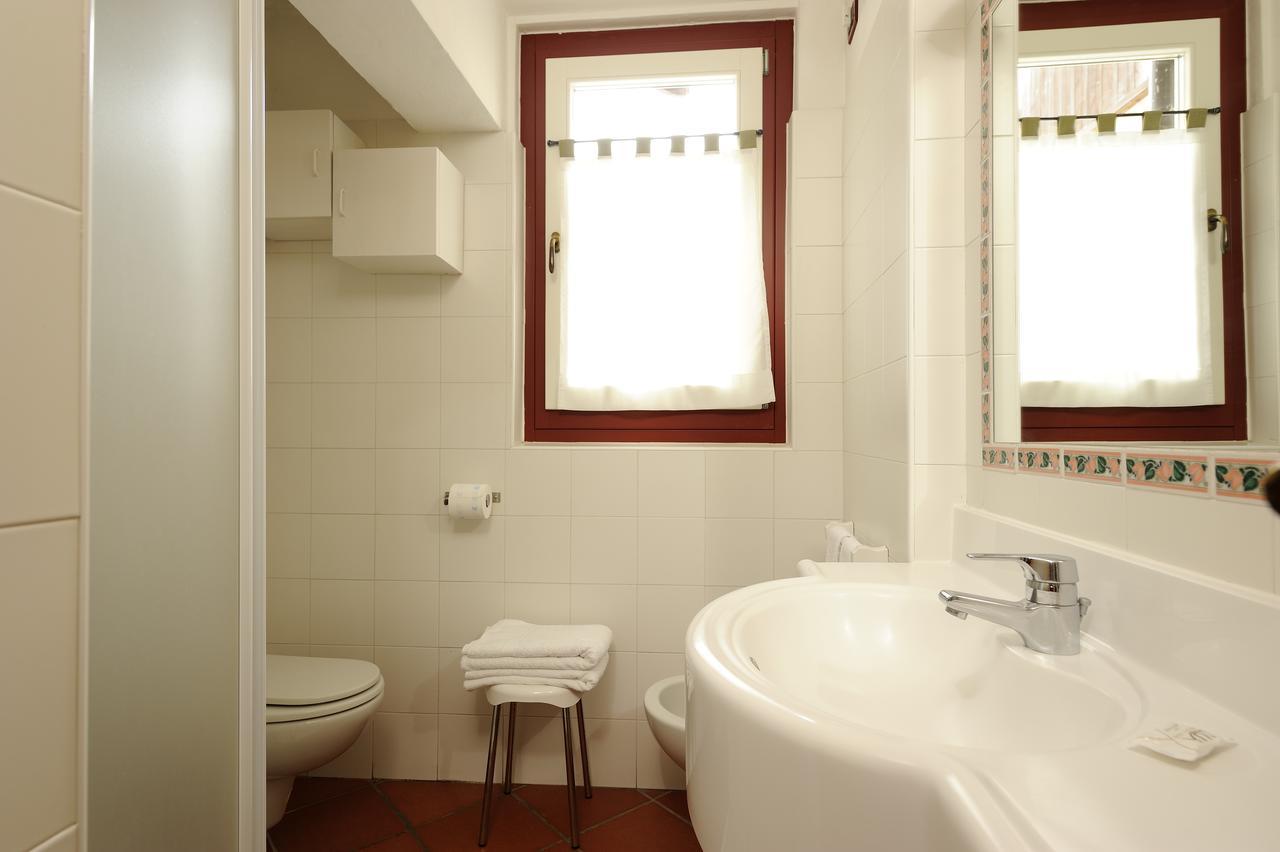 Chalet Dei Pini Aparthotel Madonna Εξωτερικό φωτογραφία
